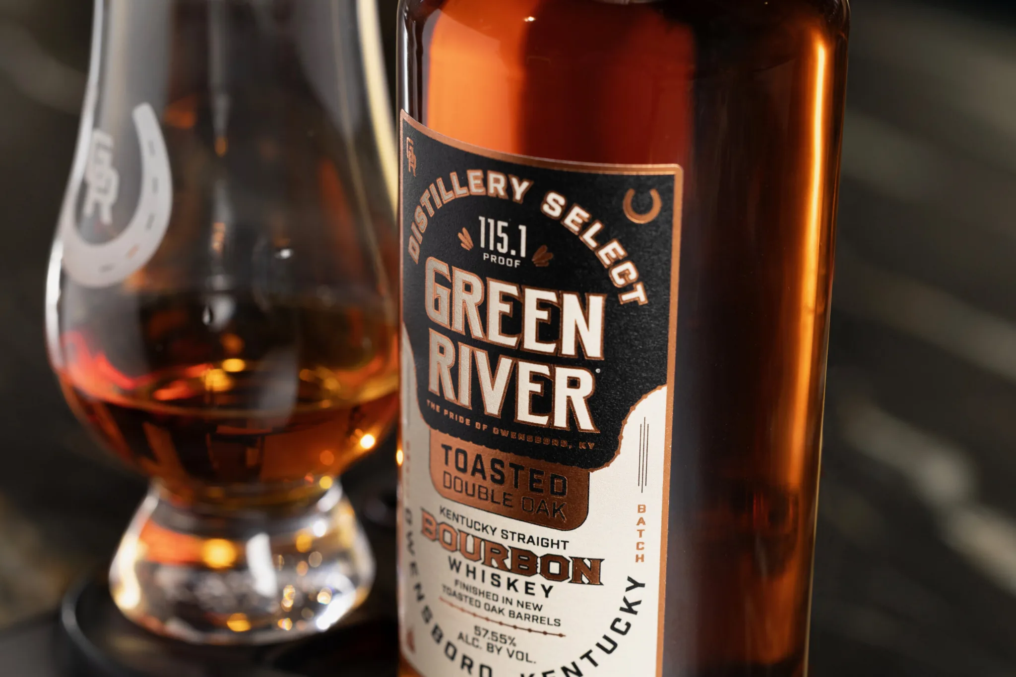 Green River Distillery Select Toasted Double Oak bourbon whiskey bottle with pour in glass